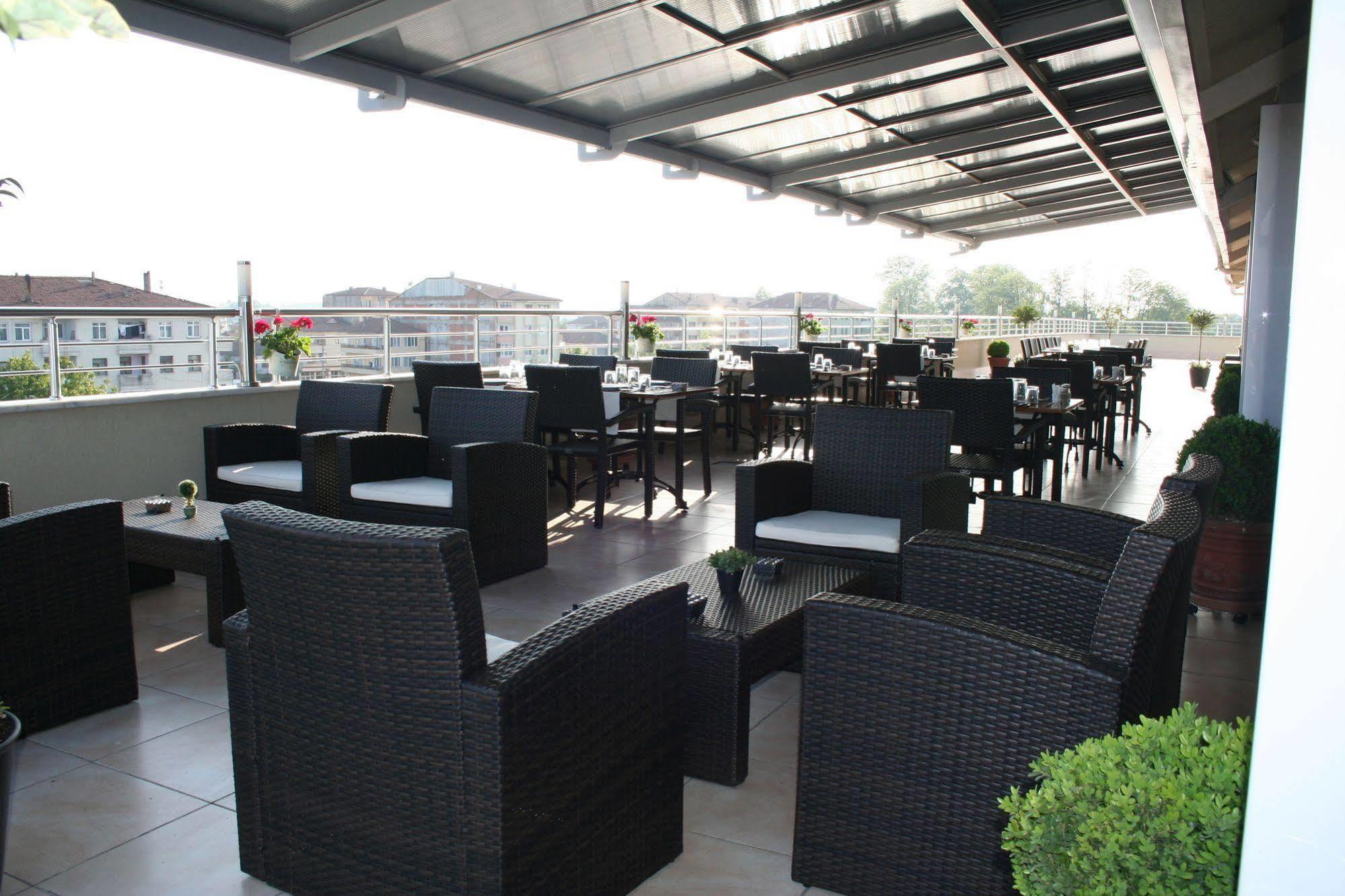 Gosterisli Otel Duzce Ngoại thất bức ảnh