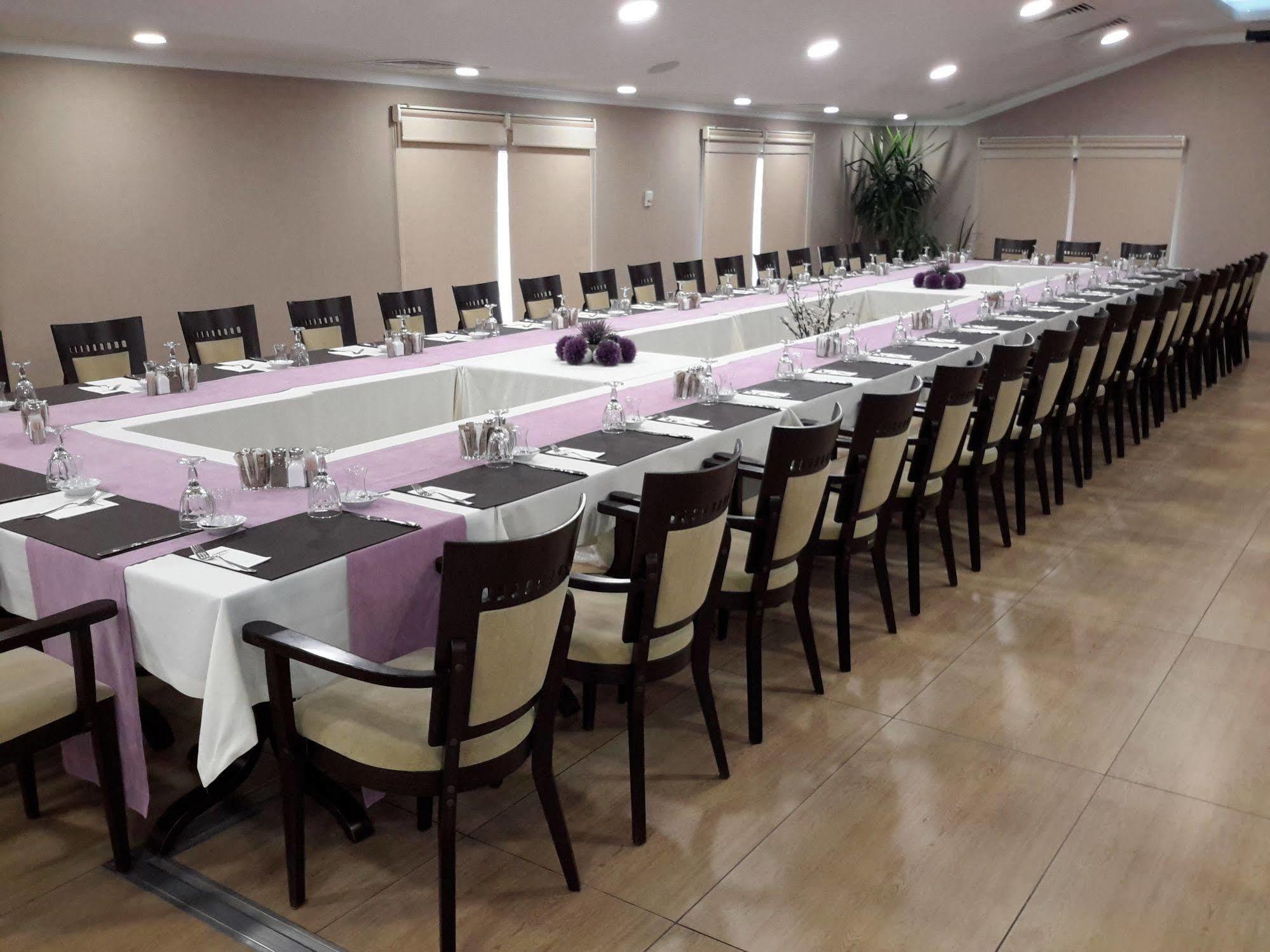 Gosterisli Otel Duzce Ngoại thất bức ảnh