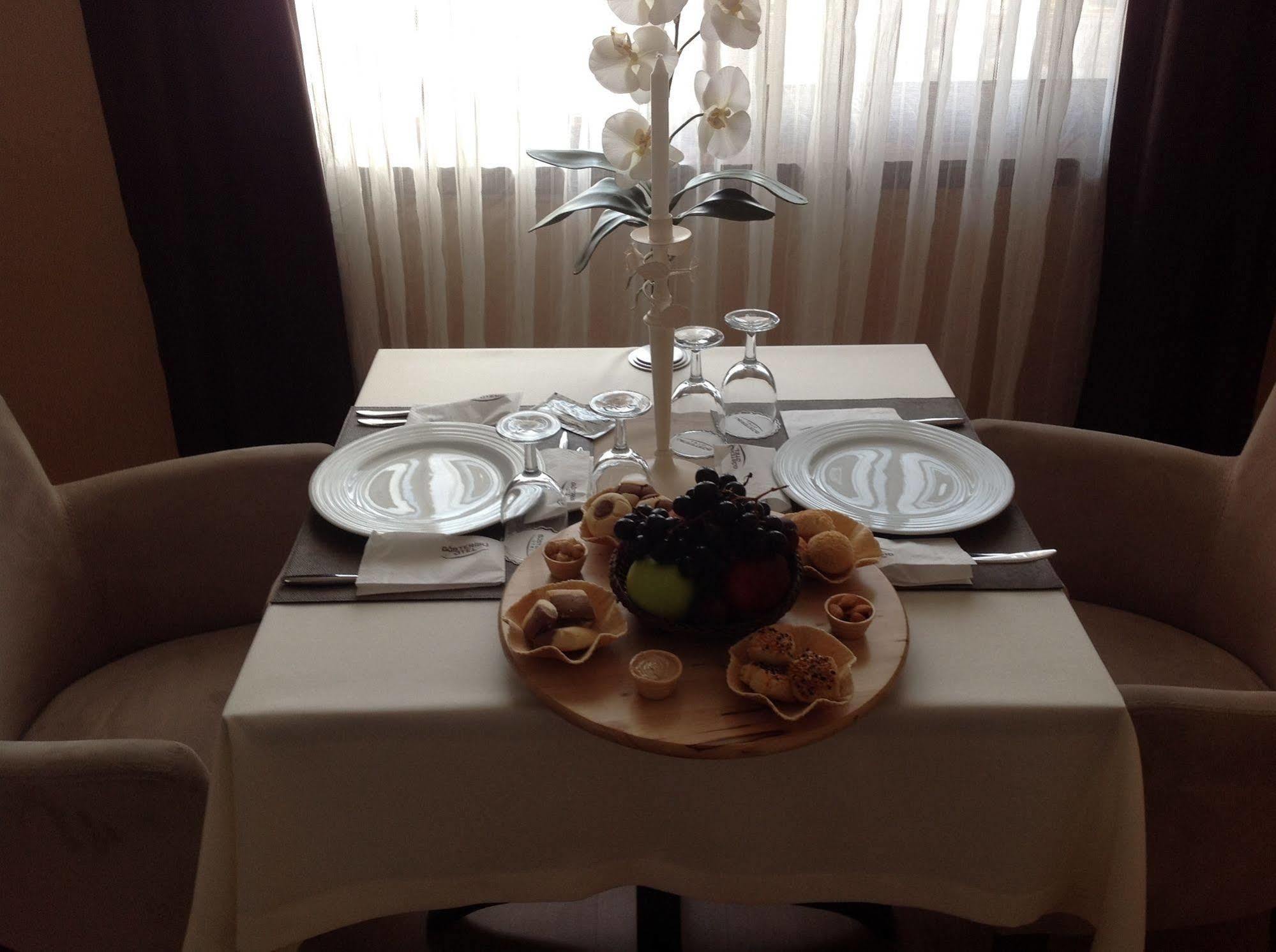 Gosterisli Otel Duzce Ngoại thất bức ảnh